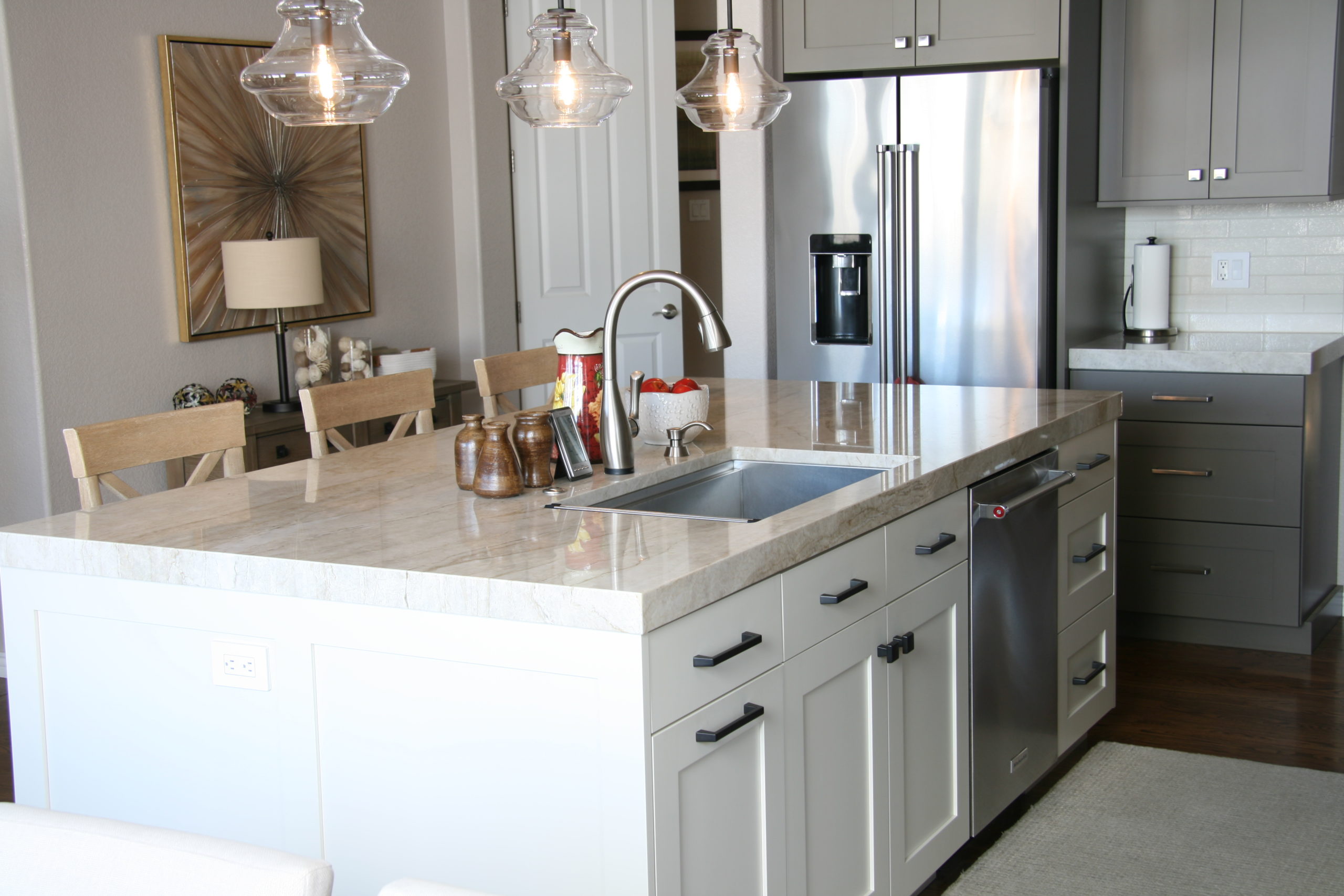 Simple and clean kitchen remodeling in Boulder